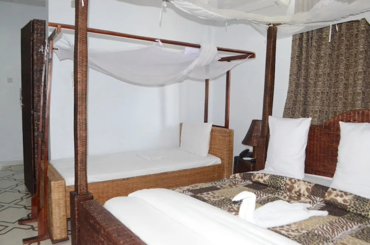 Vamos Hotel Mikumi
