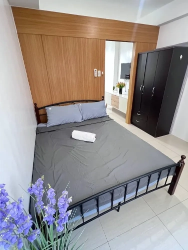 1 Bedroom Comfort room