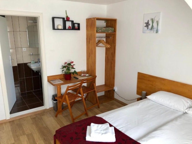 Standard Double room with view