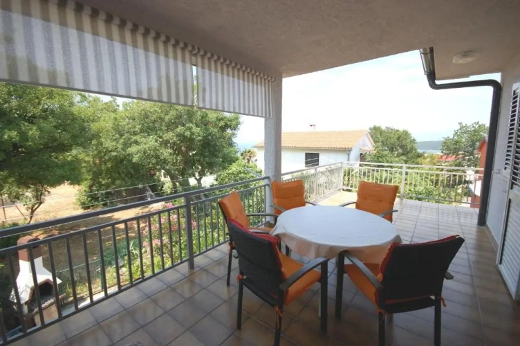 2 Bedrooms Apartment with balcony