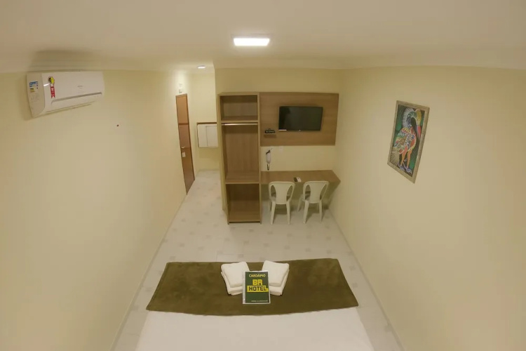 Br Hotel