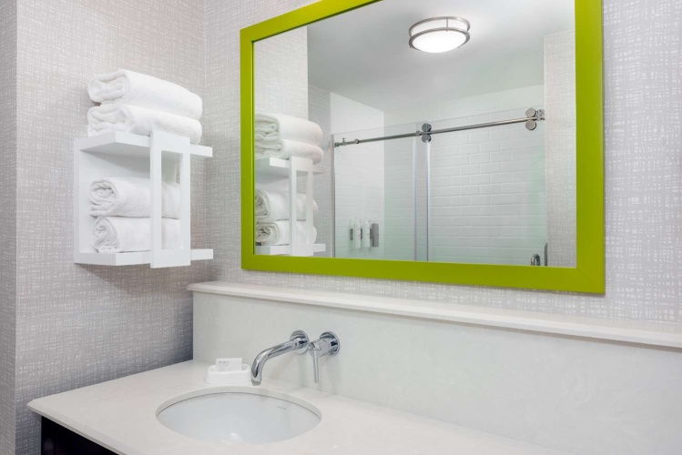 Hampton Inn Coventry-Warwick Area photo 8