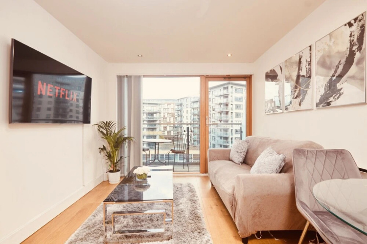 Deluxe City Apt, Beautiful River View,free Parking