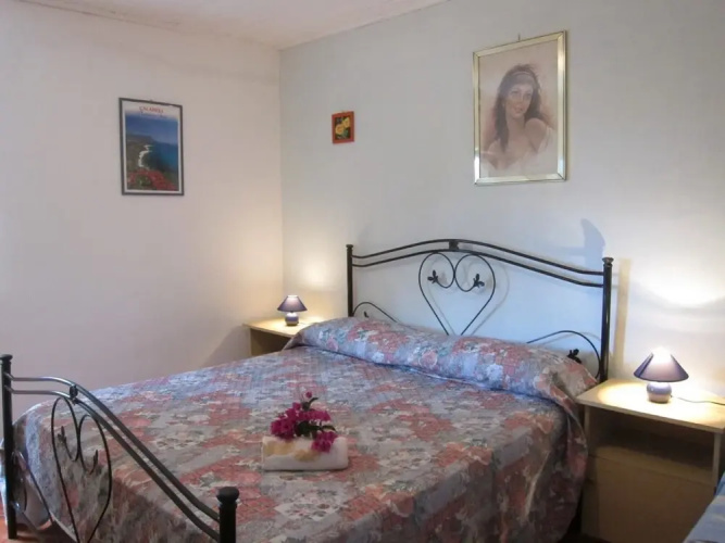 Detached Seafront Villa With Private Access To The Beach