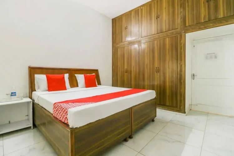 Amar Hotel By GRB
