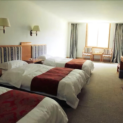Dali Yilong Binhai Hotel