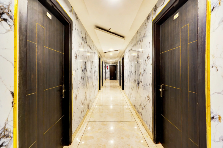 Collection O Surya Enclave Formerly Aroma Regency