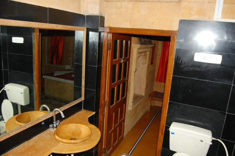Hotel Pol Haveli