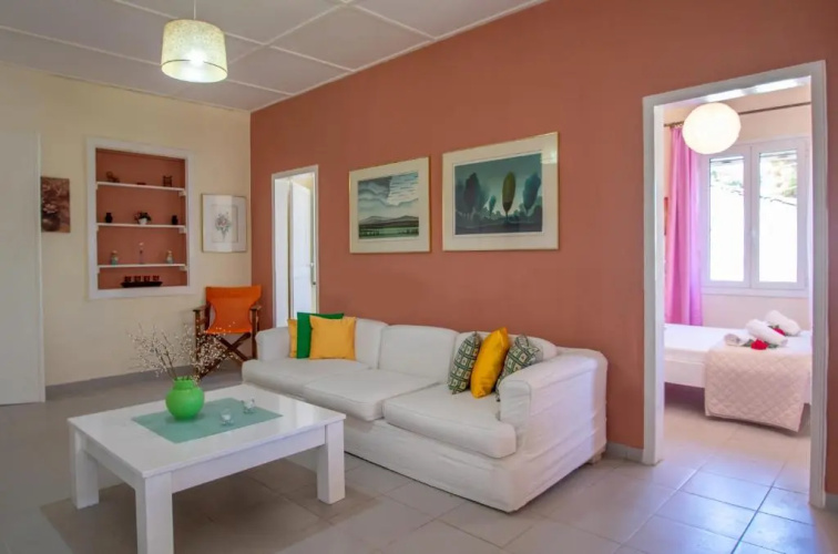 Dora's Tsilivi Beach House A