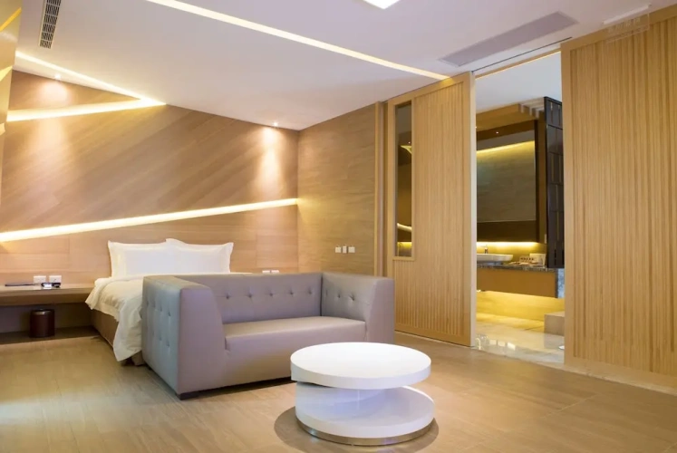 Standard Suite