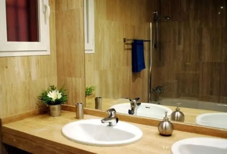 3 Bedroom Apartment with Jacuzzi JO2