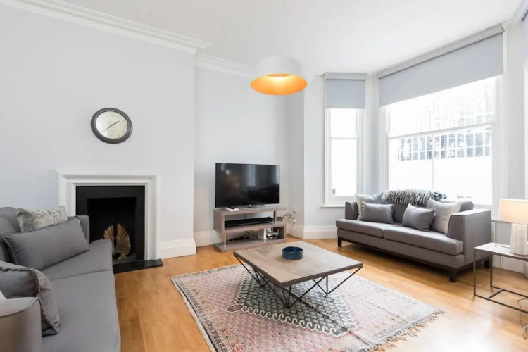 Tastefully Designed & Modern 2bed 2bath w/ Garden