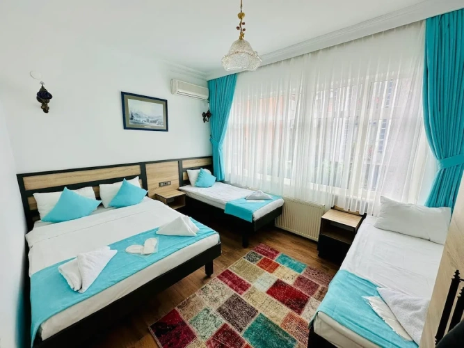 1 Bedroom Classic Quadruple room with city view