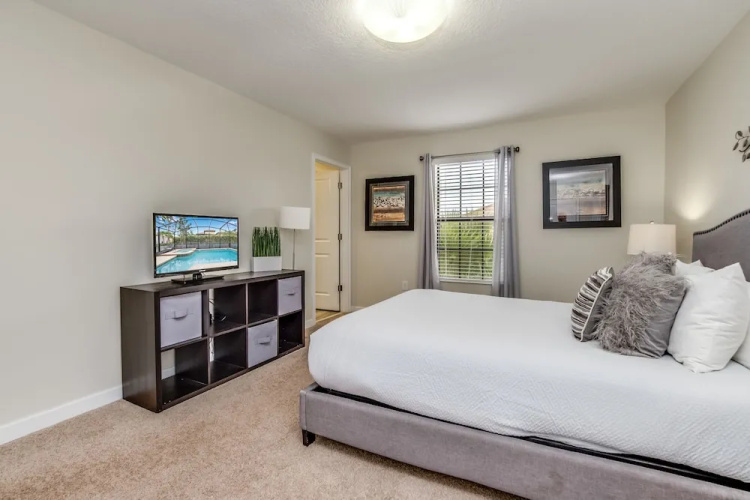 5421 Solterra Circle