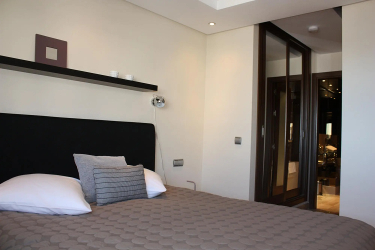 113 - Penthouse with private pool
