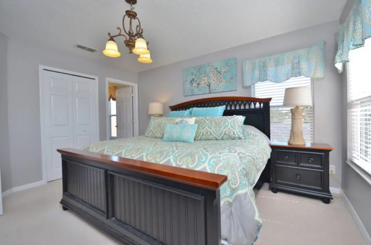 406 Solana 6 Bedrooms, 3 Bathrooms