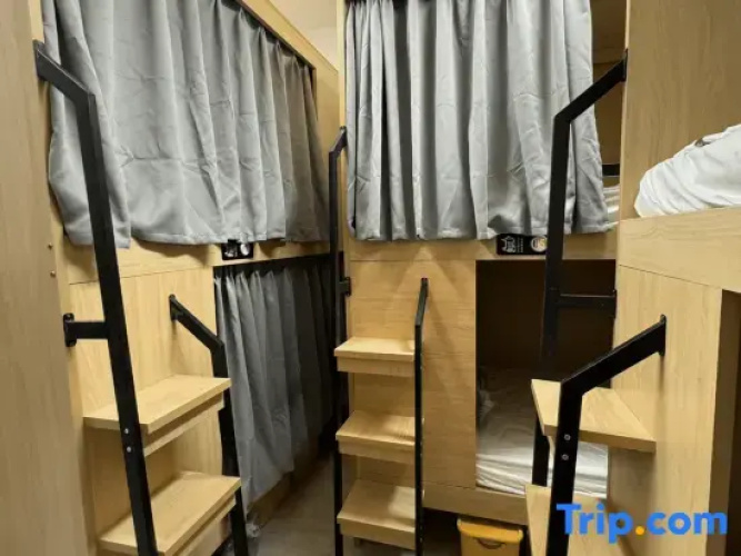 Bed in Dorm (female dorm)