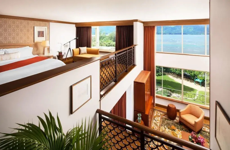 1 Hotel Hanalei Bay