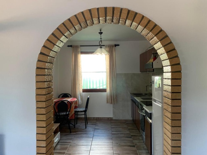 4 Bedrooms Cottage
