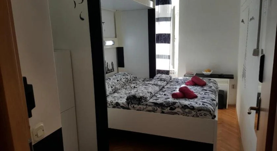 Hostel Check Inn