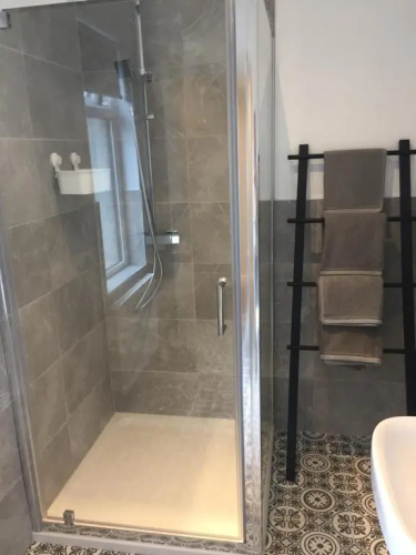 Bush House Accommodation - The Diamond