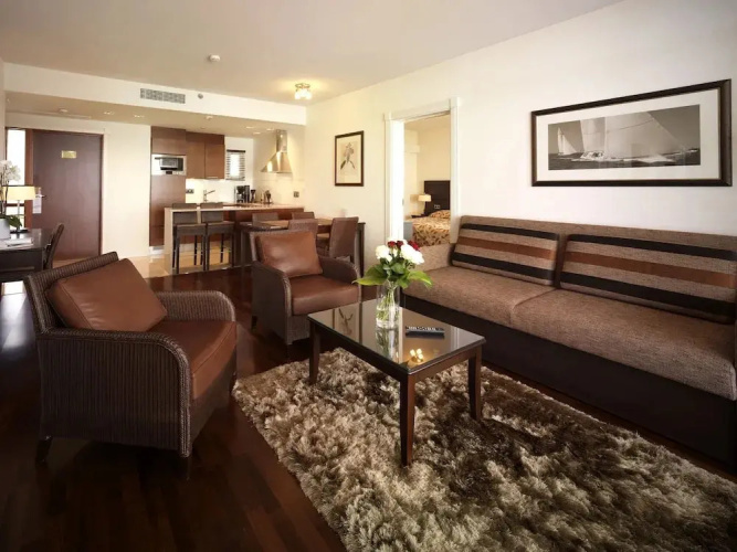 Sunborn Yacht Hotel