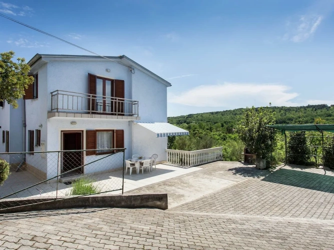Apartment with balcony