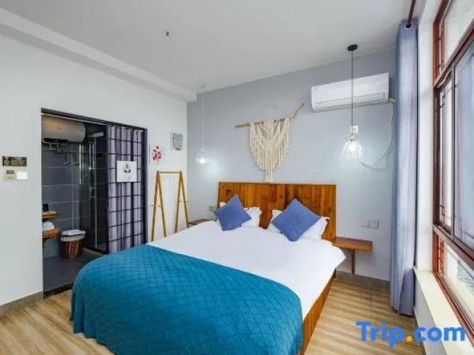 Standard Double room with lake view