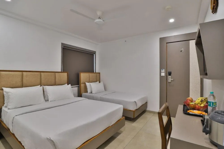 7 Orbit Hotel Surat