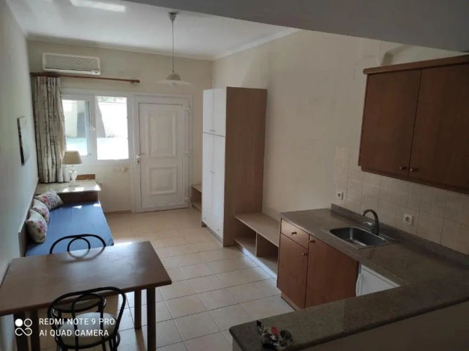 Standard Triple room with garden view