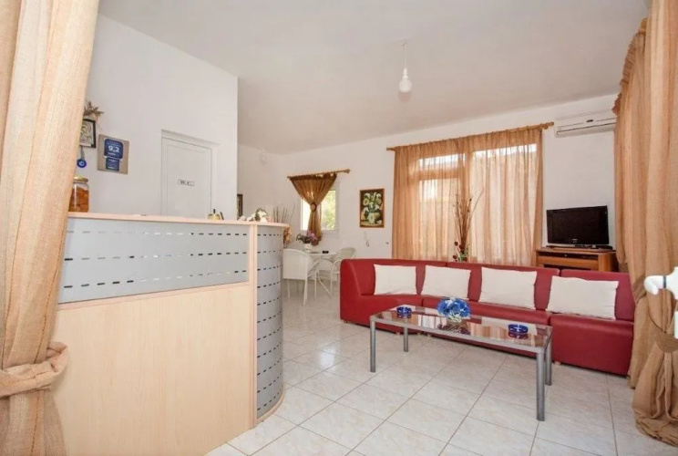 Athena Apartments & Studios