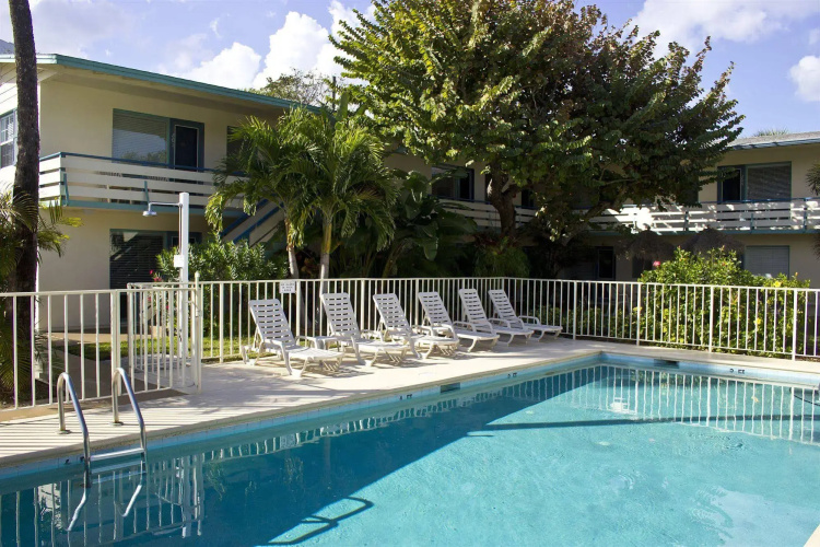 Seaspray Surf Lodge