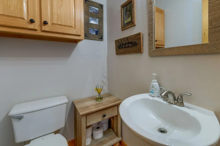 Mtn-view Escape w/ Hot Tub, 9 Mi to Skiing!