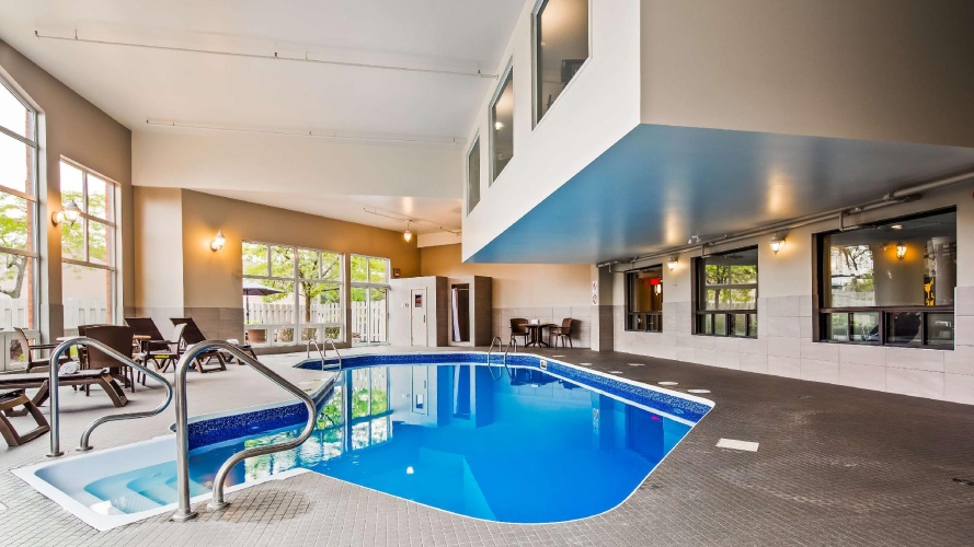 Best Western Hotel Brossard photo 17