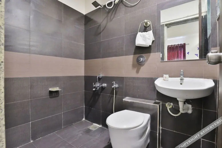 Hotel Prayosha