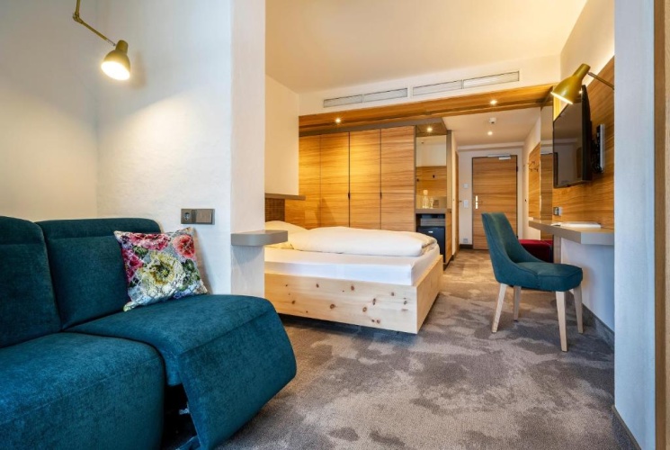 Deluxe Single room