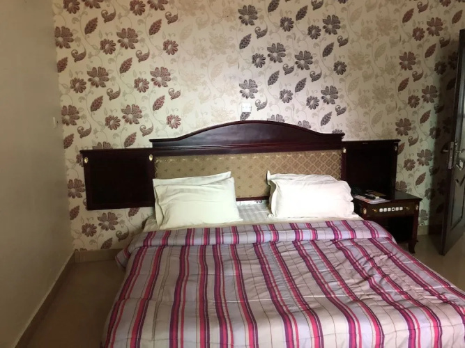 Smayak Hotel