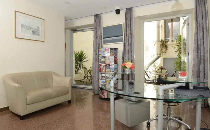 Bac St. Germain - Image 9