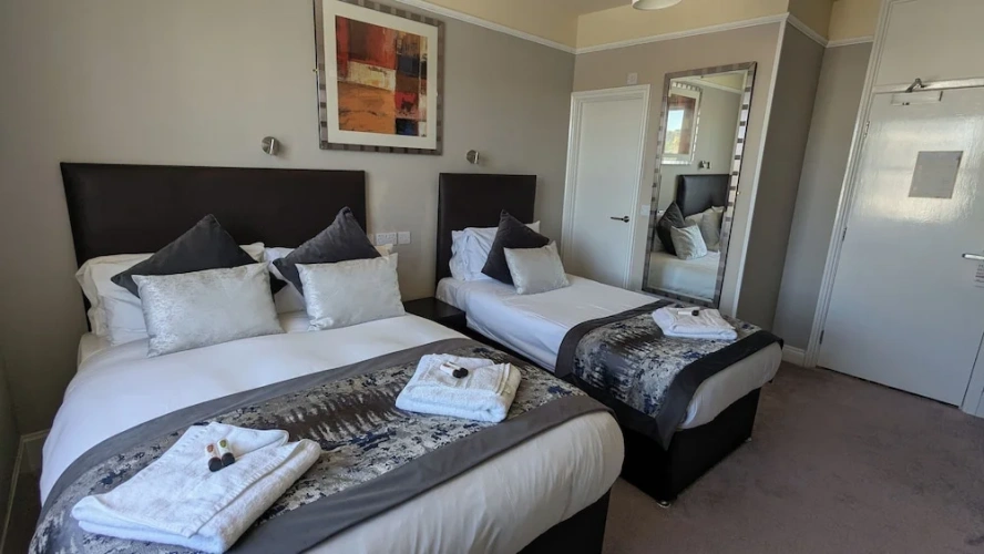 Standard Twin room