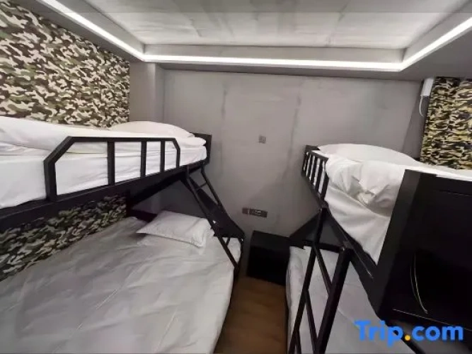 Standard Quintuple room