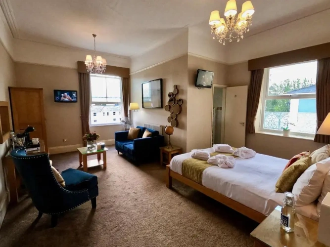 Deluxe Double room with pool view