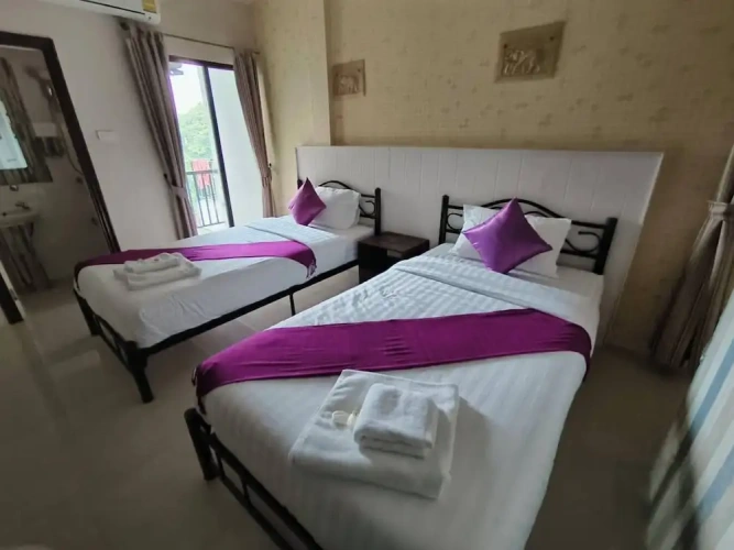 Superior Twin room with city view