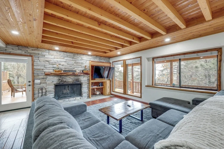 3 Bedrooms Cottage