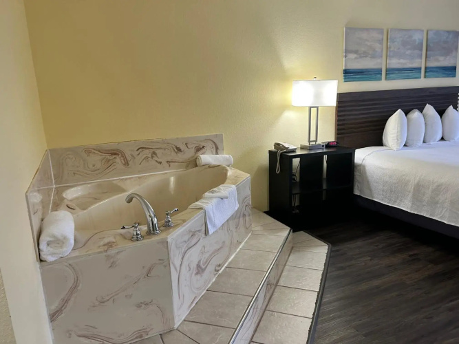 Seven Gables Inn