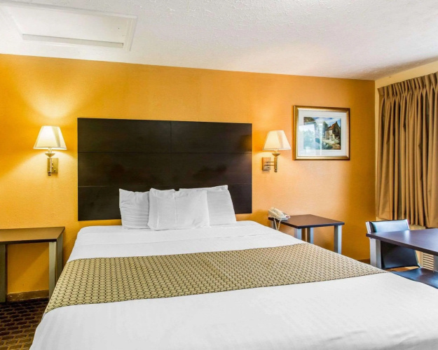 Econo Lodge Nashville North