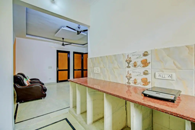 OYO Flagship 62903 Neelam Villa