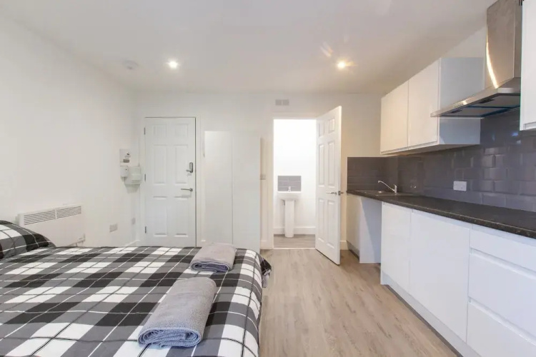 Bridge Road - Room 2b