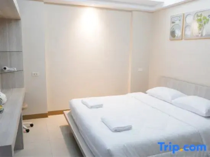 Shi-ro-i Poshtel