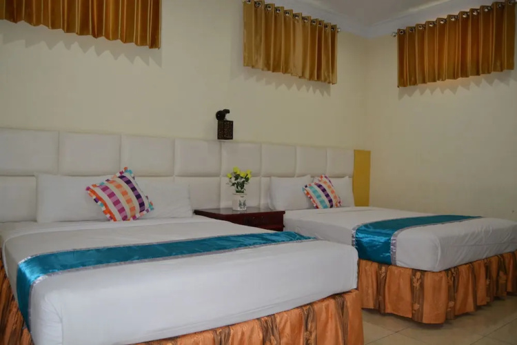 Kencana Dewi 2 Hotel