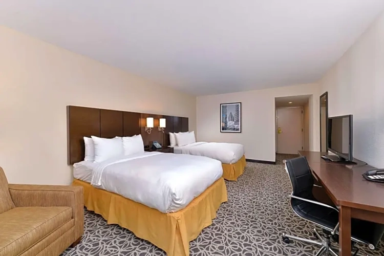 Premium Quadruple room with balcony